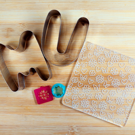 Mum and flowers cutter and embosser set