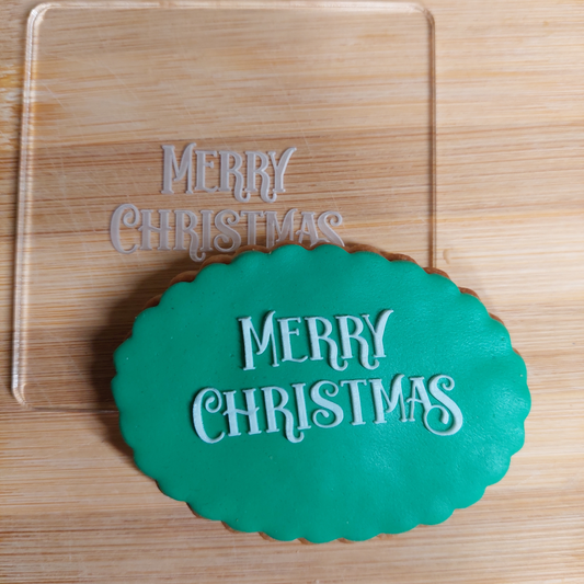 Merry Christmas Embosser Bonus Oval Scalloped Cutter