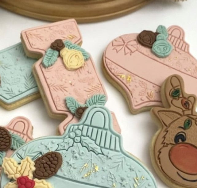 Christmas Foliage Stamp & Cut Double Up