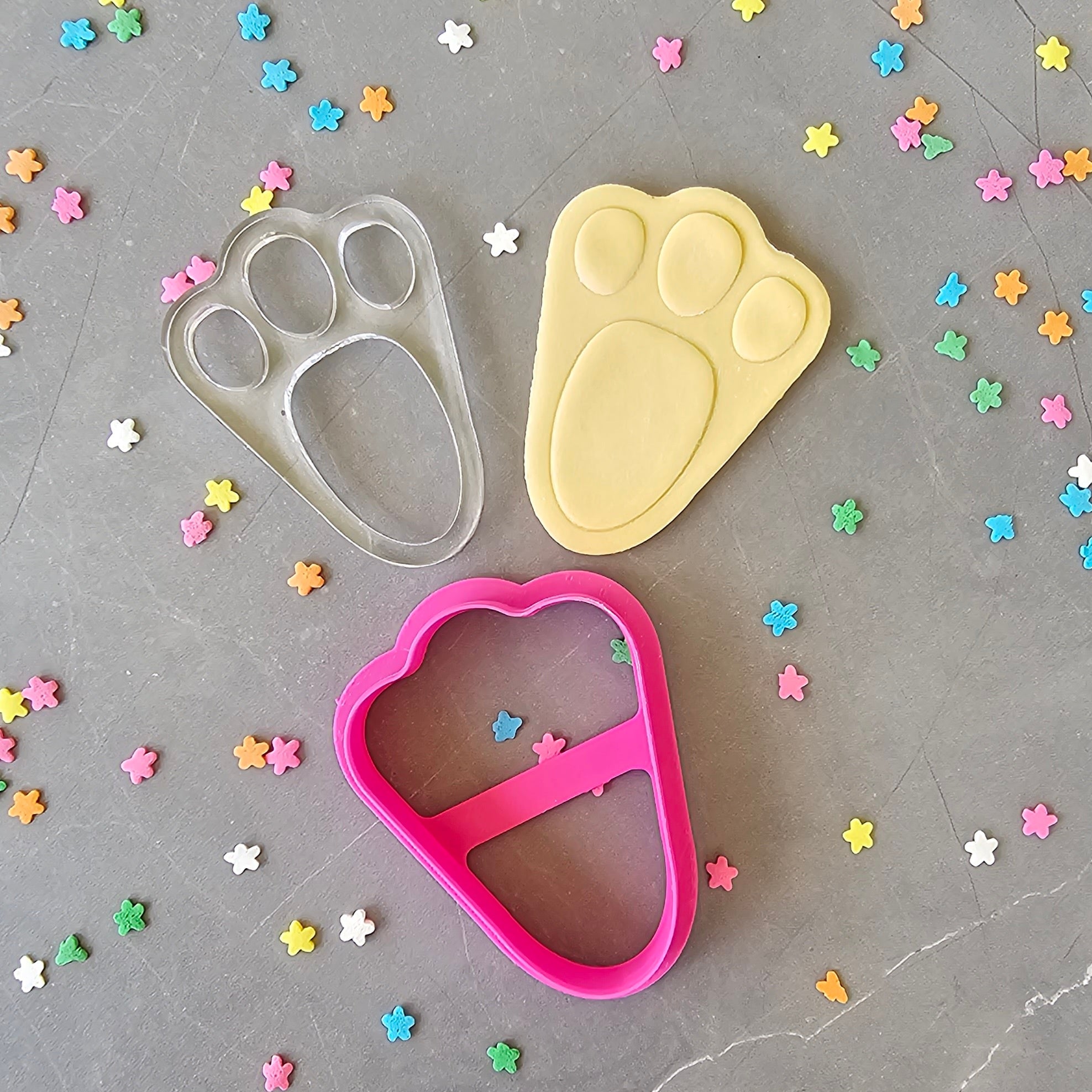 Bunny Paw Cookie Cutter & Stamp Set
