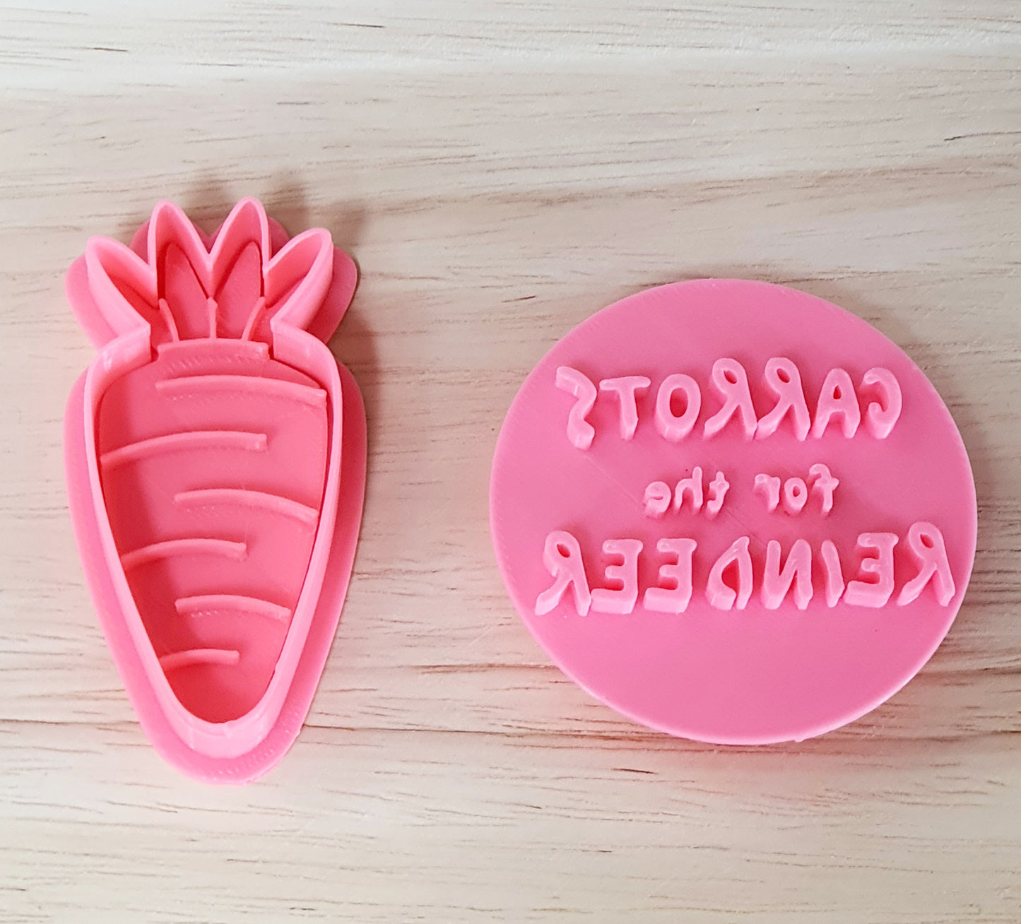 Christmas Cookie Cutter and Stamp Set - Carrots for the Reindeer