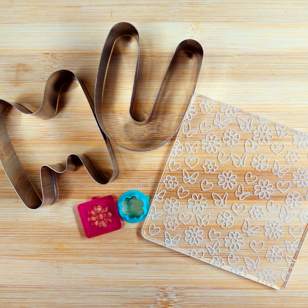 Mumb Cutter Mum and flowers cutter and embosser set – Cookie Cutter Shop Australia