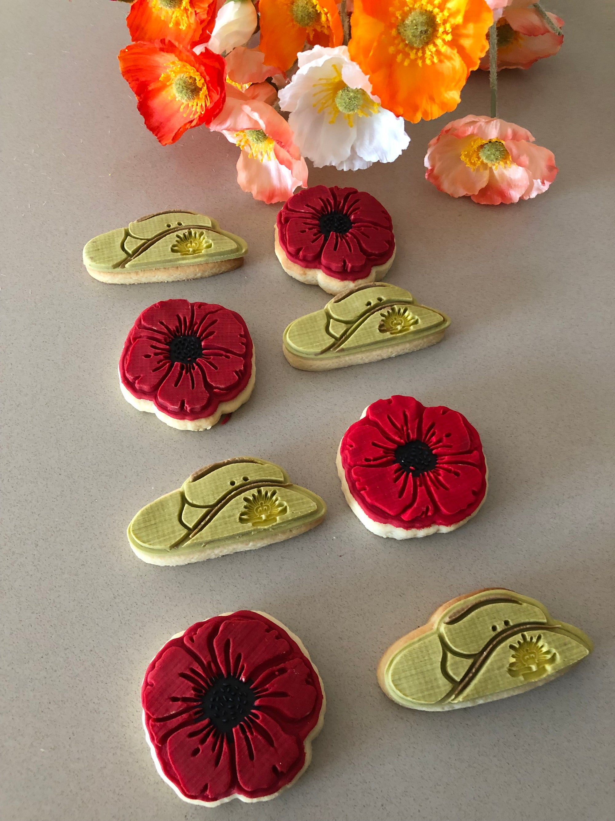 ANZAC Poppy & Slouch Hat Cookie Cutter & Stamp Set