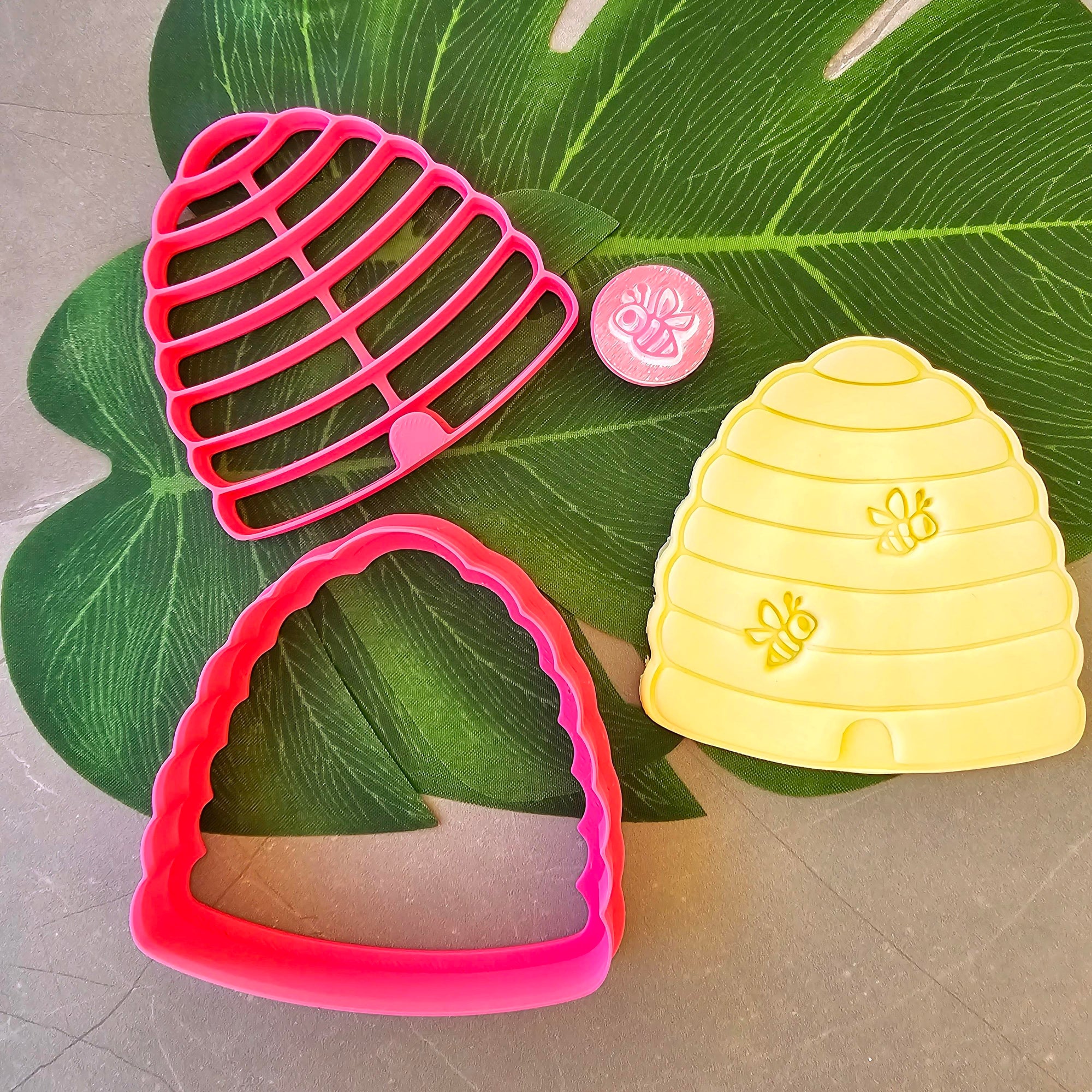 Beehive Cookie Cutter and Bee Embosser Set | Cookie Cutter Shop Australia