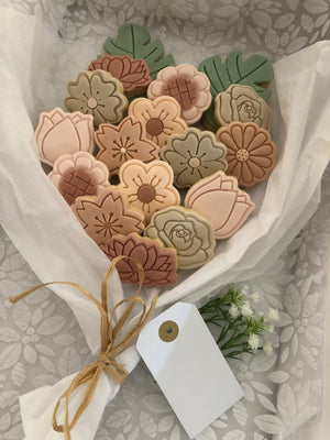 Flower Cookie Cutter & Stamp Set