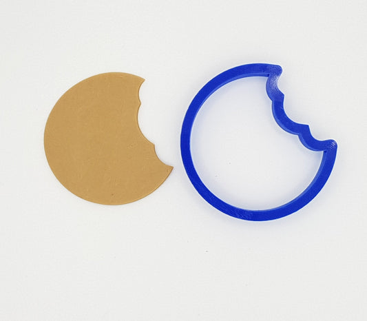 Round Cookie with Bite Cookie Cutter